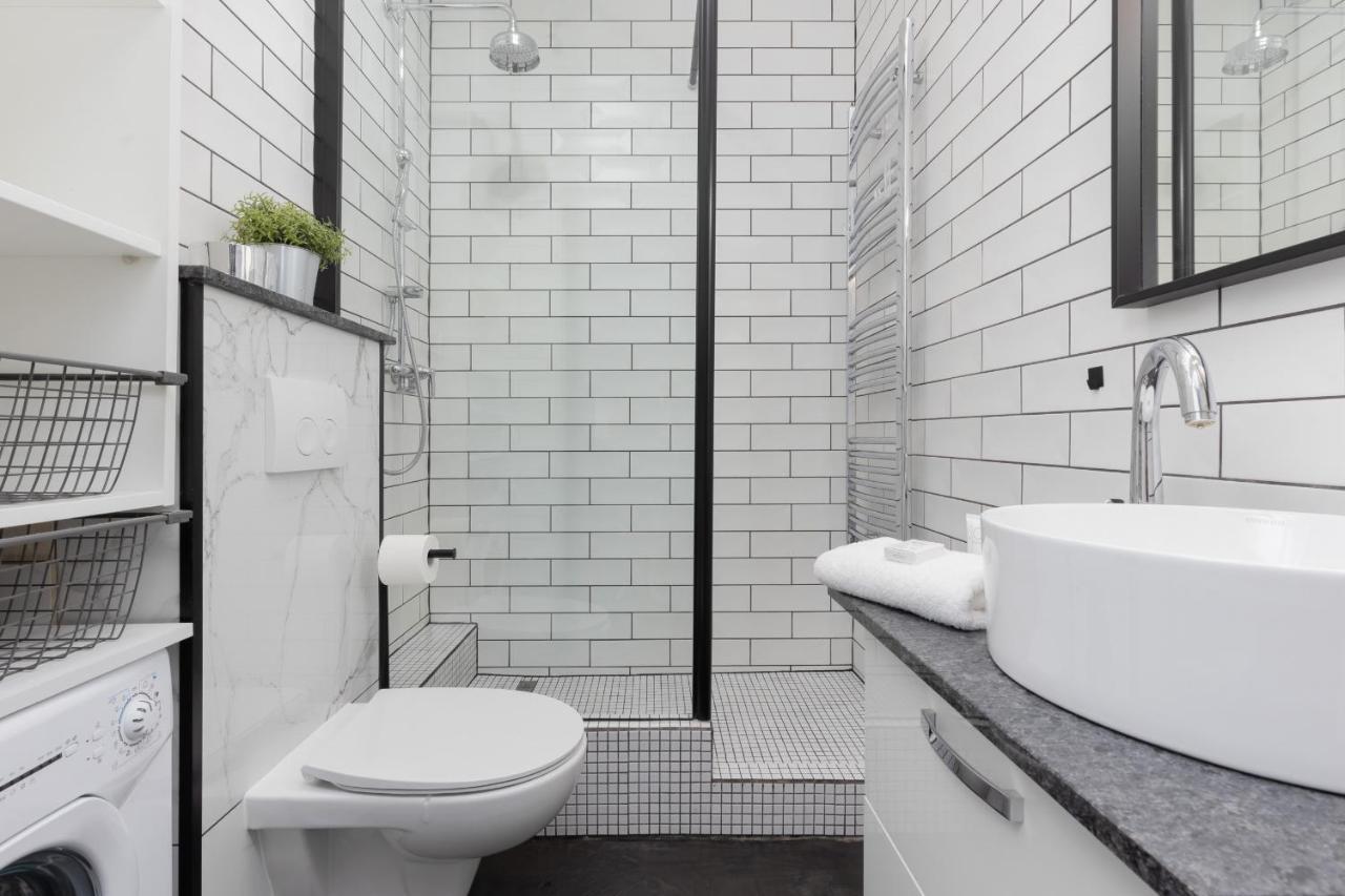 Stylish & Trendy 1 Bedroom Apartment Wola With Parking By Renters Варшава Экстерьер фото